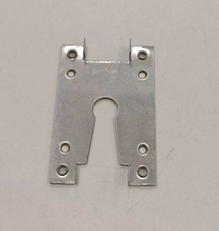 H-tüüpi päikesepaneelide klamber